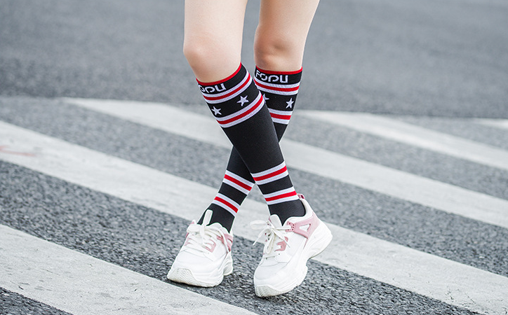 Fit Compression Socks with Graduated Target Zones 20-30 mmHg Support Stockings