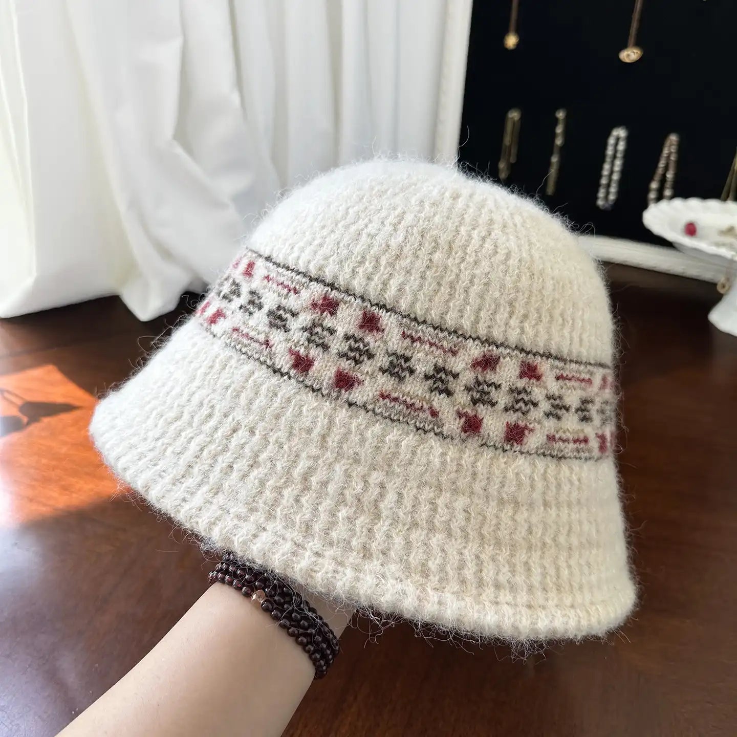 Cozy Cable Knit Bucket Hat for Winte