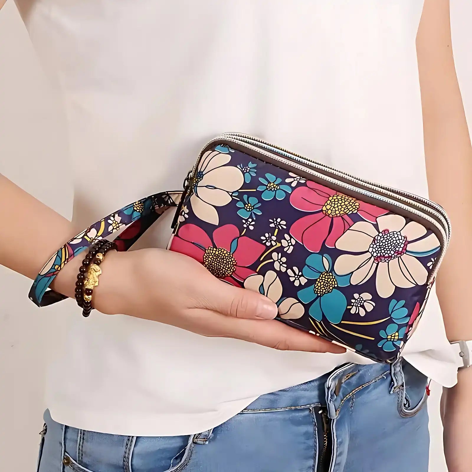 Elegant Floral Wrist Wallet Cosmetic Phone Travel Pouch