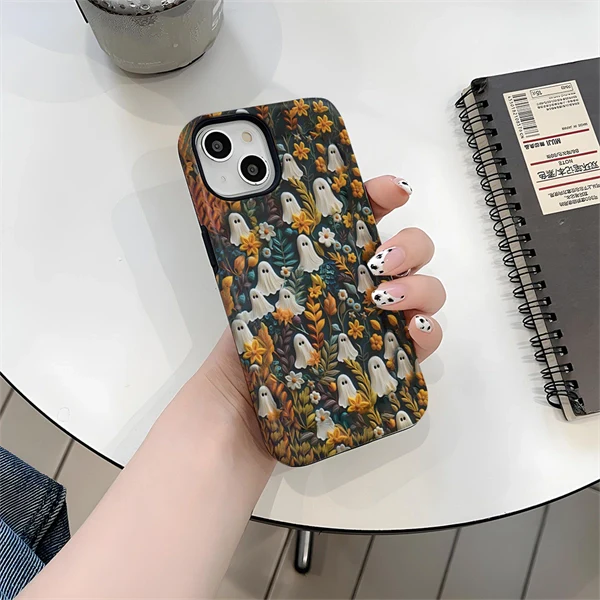 Halloween Skull Ghost Hard Phone Case for iPhone 17 / 16 / 15