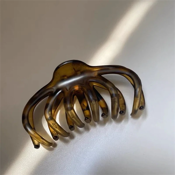 Large Claw Clip for Women – Matte Shark Hair Clip for Thick Hair