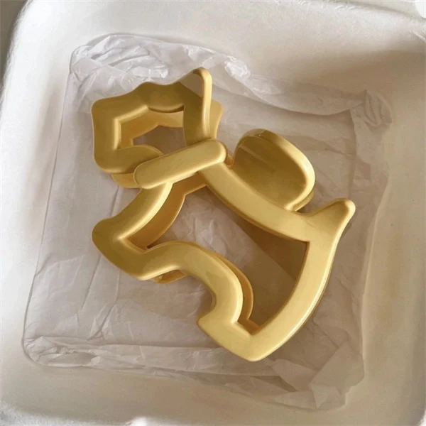 Large Claw Clip for Women – Matte Shark Hair Clip for Thick Hair