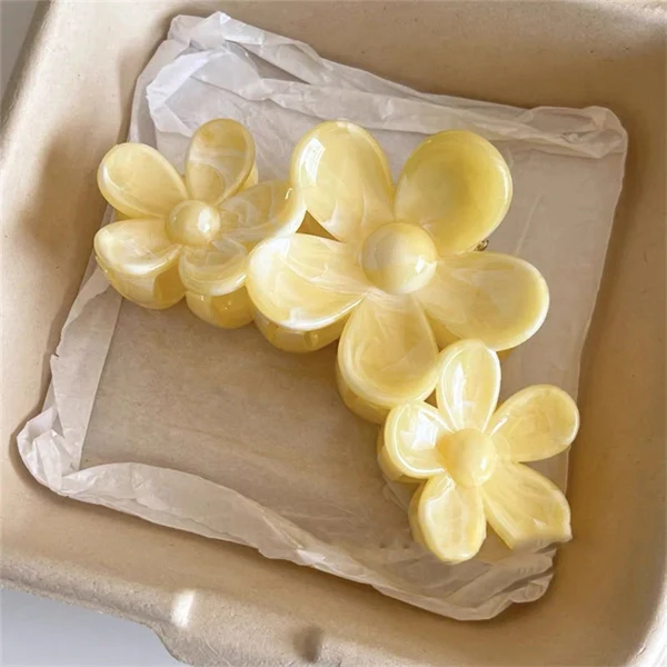 Large Claw Clip for Women – Matte Shark Hair Clip for Thick Hair