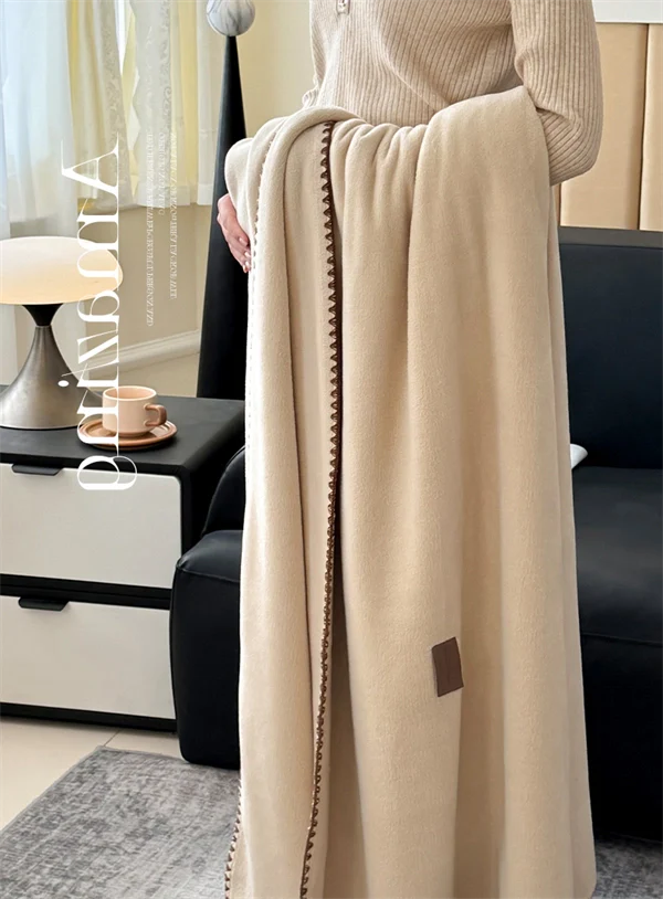 Luxury Alpaca Fleece Throw Blanket – Ultra-Soft Thick Winter Blanket for Bed, Sofa & Office Nap