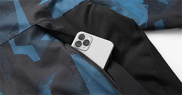 Men’s Lightweight Hiking Jacket – Windbreaker Outdoor Hooded Coat for Spring & Fall