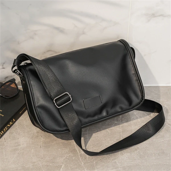 Men’s Retro PU Leather Crossbody Bag – Vintage Shoulder Messenger Bag with Large Capacity