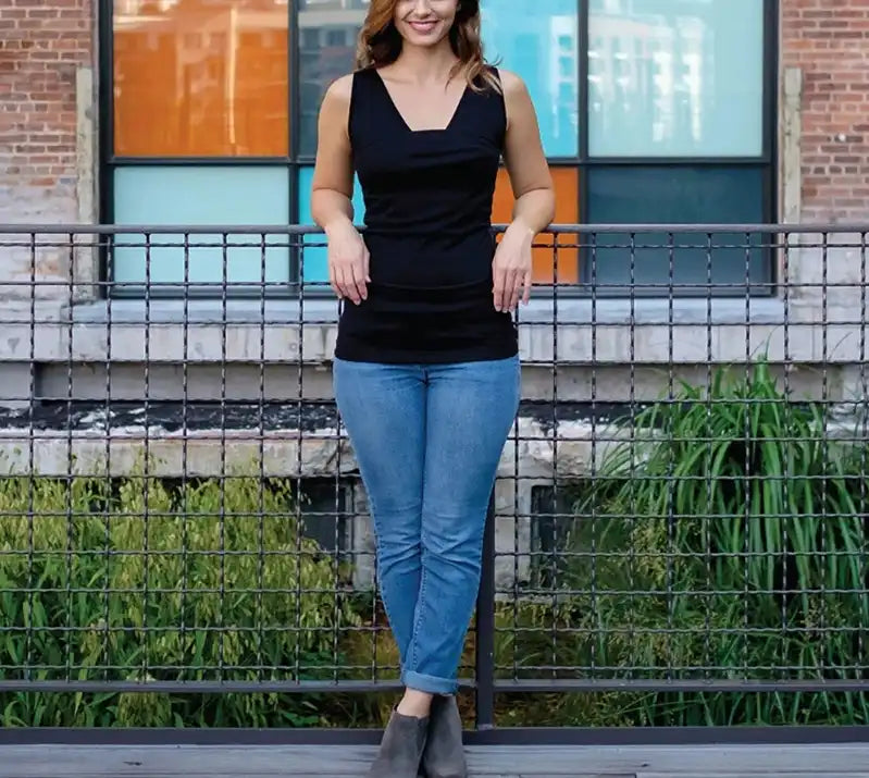 Mom's Kangaroo Carrier Tank - Sleeveless V-Neck Bonding Top