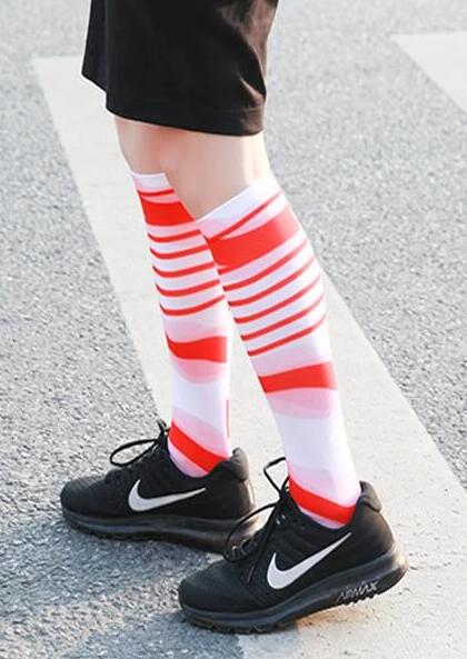 The Compression socks for men& outdoor socks with benefit.