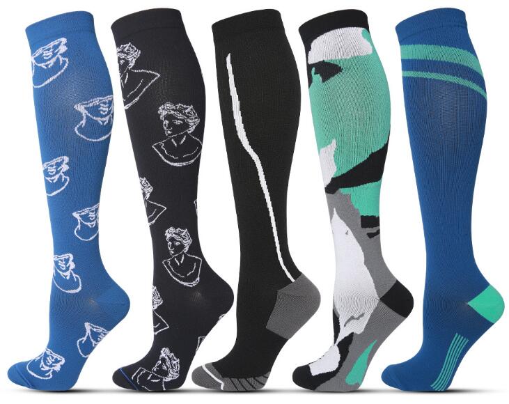 The Latest Men's Compression Socks for Foot and Leg Support 15-30mmHg Everyday.
