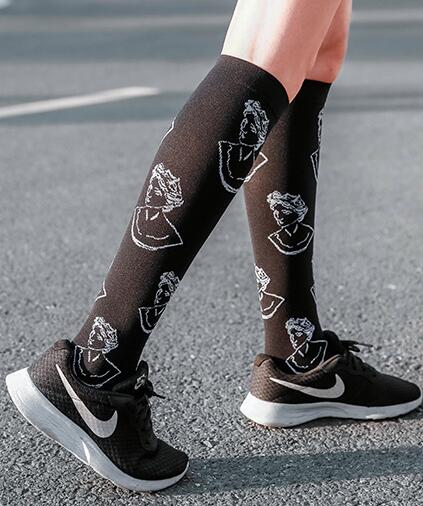 The Latest Men's Compression Socks for Foot and Leg Support 15-30mmHg Everyday.