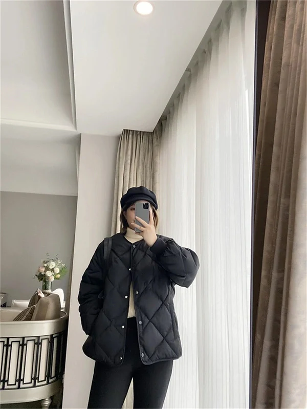 Women's Lightweight Down Jacket – Elegant Winter Coat, Warm & Stylish Outerwear