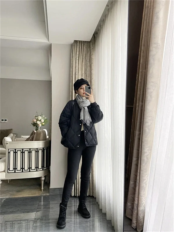 Women's Lightweight Down Jacket – Elegant Winter Coat, Warm & Stylish Outerwear