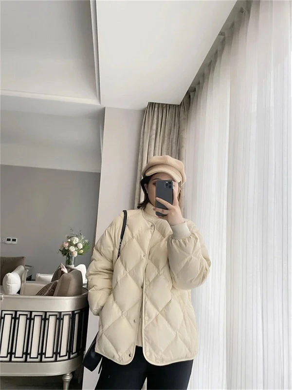 Women's Lightweight Down Jacket – Elegant Winter Coat, Warm & Stylish Outerwear