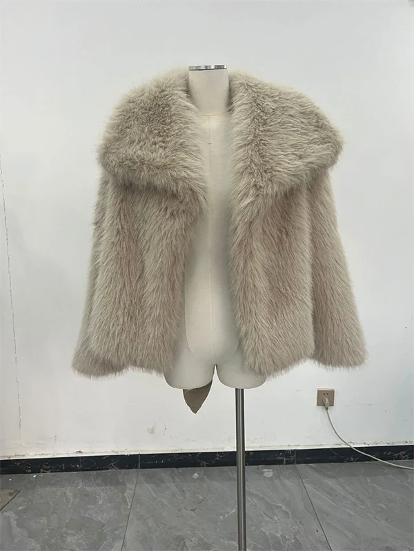 Women's Cropped Faux Fur Jacket