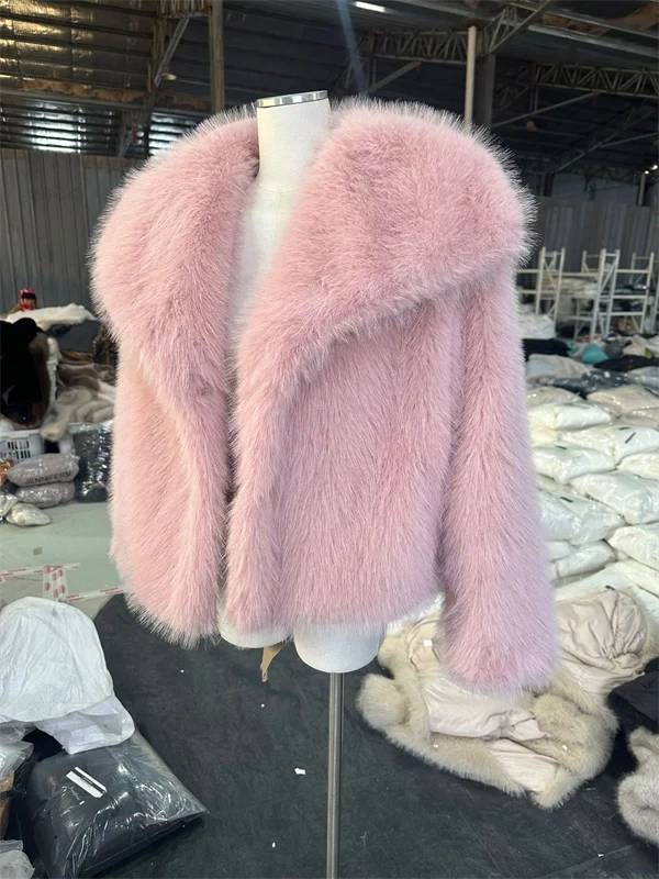 Women's Cropped Faux Fur Jacket