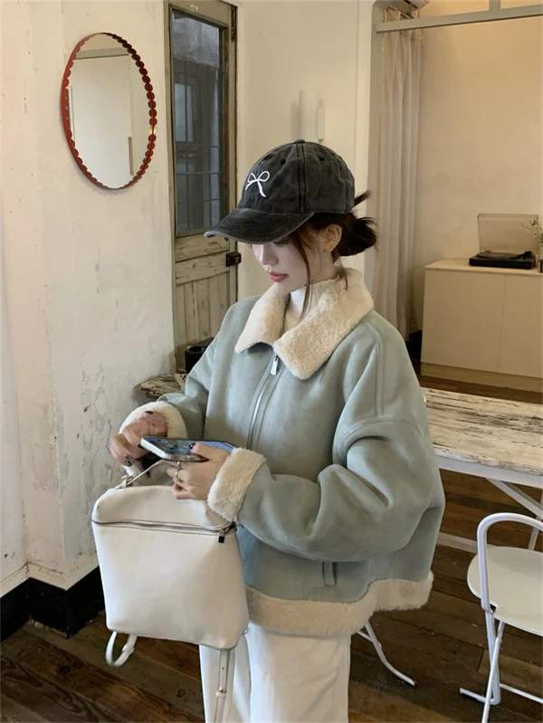 Women’s Faux Shearling Jacket – Cozy Autumn & Winter Warm Coat, Elegant Chic Style