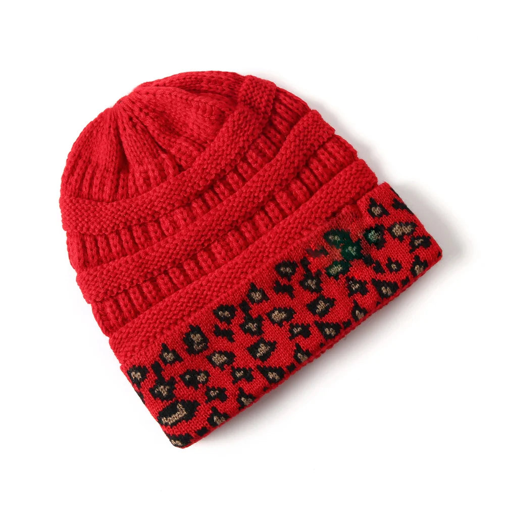 Women's Warm Leopard Pattern Flanging Knitted Hat