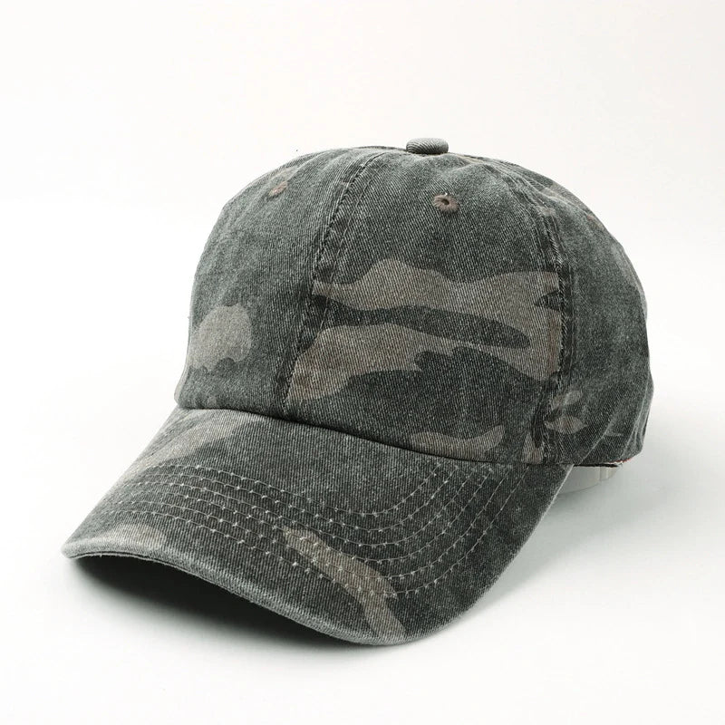 Fashionable Camouflage Baseball Caps for Men and Women