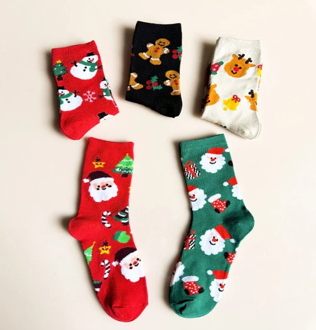 ROYALUCK 5 Pairs Christmas Socks Santa Claus Elk Snowman Gingerbread Man Cartoon Middle Tube Socks