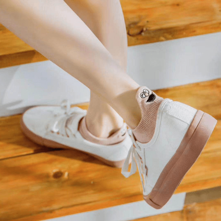 Super Soft Embroidered Happy Socks